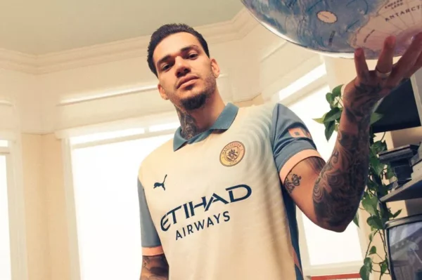 Camisa Manchester City 4th Versão Jogador 24/2025 Puma - Imagem 9