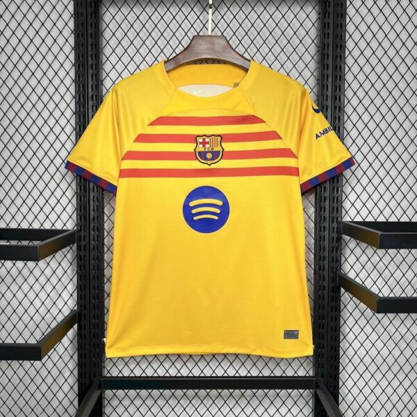 Camisa Barcelona 4th Versão Torcedor 2025 Nike Amarela - Imagem 9
