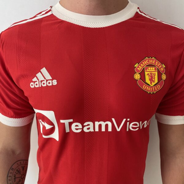 Camisa Manchester United Home Versão Jogador Cristiano Ronaldo 7 CR7 21/2022 Adidas - Imagem 3