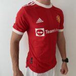 Camisa Manchester United Home Versão Jogador Cristiano Ronaldo 7 CR7 21/2022 Adidas - Imagem 12