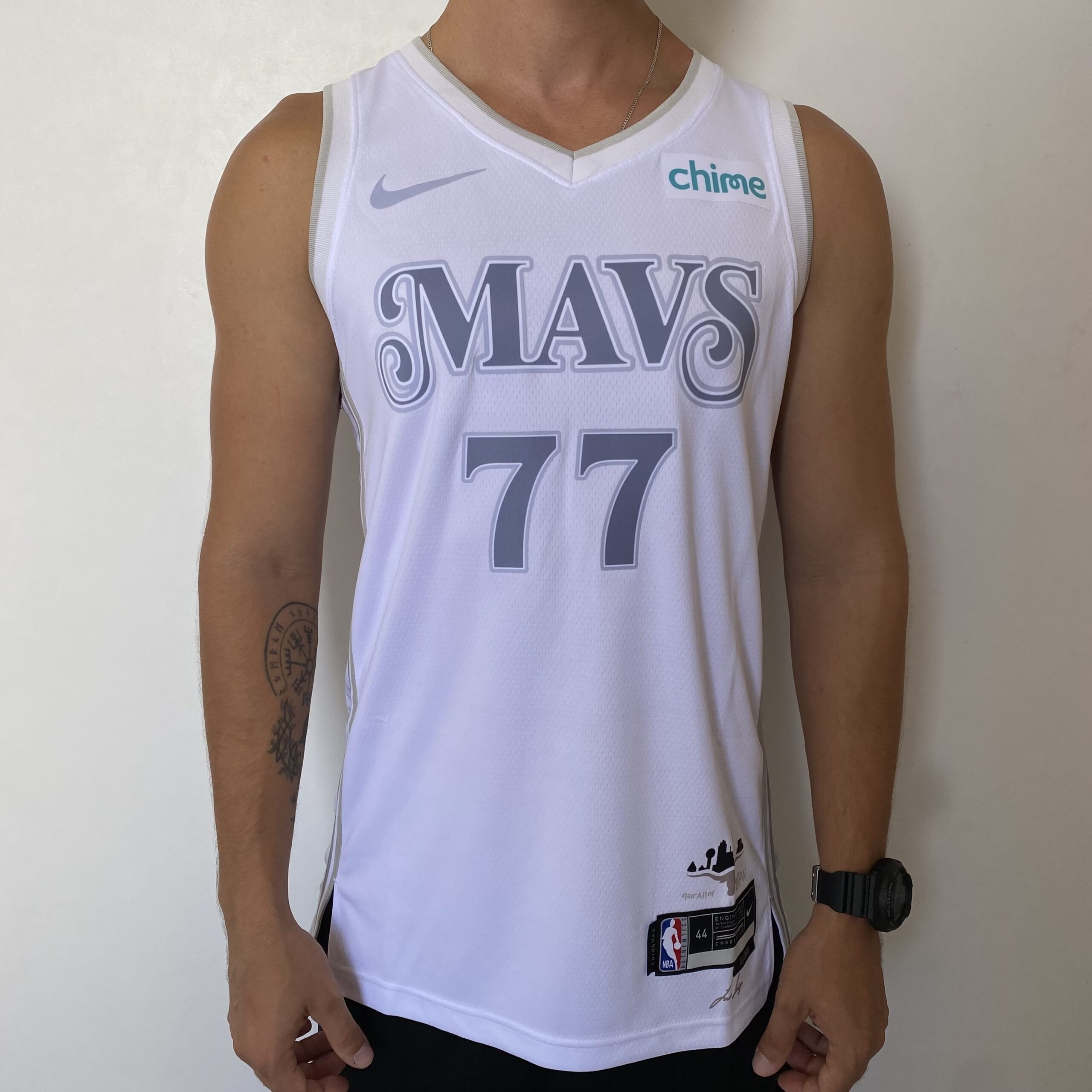 2024-12-30 10.25.57 Camiseta Regata Basquete NBA Dallas Mavericks City Edition 2025 Nike - Imagem 1
