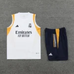 Kit Regata e Calção Real Madrid Versão Torcedor 24/2025 Branco Adidas