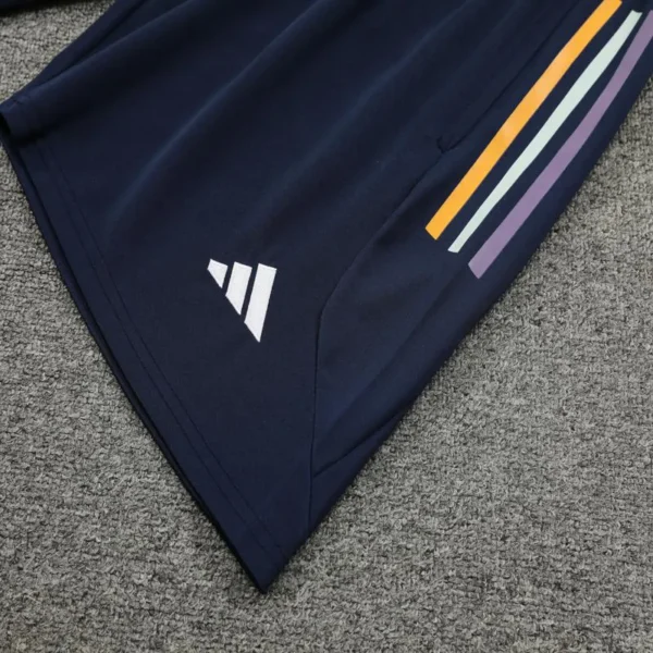 Kit Regata e Calção Real Madrid Versão Torcedor 24/2025 Branco Adidas - Imagem 5