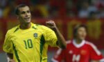 Camisa Retrô Clássica Seleção Brasileira Brasil 2002 - Ronaldo 9 - Nike - Amarela - Imagem 22