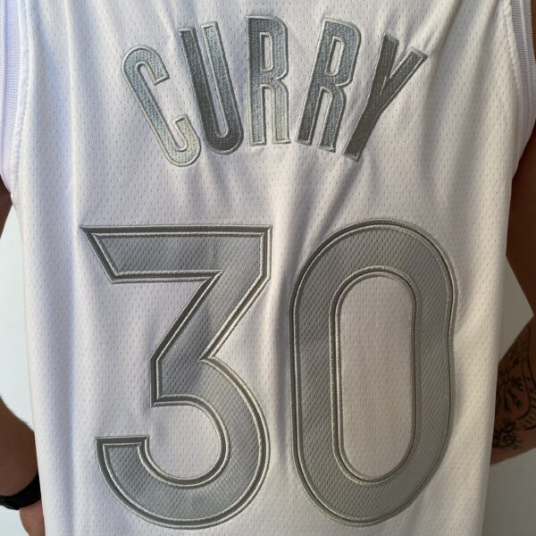 Camiseta Regata NBA - Golden State Warriors - Edição Especial - MVP Honra - Stephen Curry 30 - Branca Nike - Imagem 14