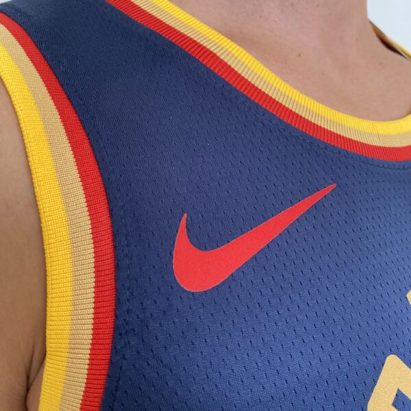 Camiseta Regata Basquete NBA Golden State Warriors Curry 30 City Edition 2025 Azul Nike - Imagem 4