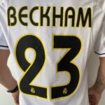 Camisa Retrô Real Madrid Home 2003/2004 - Beckham 23 - Adidas Branca - Imagem 16