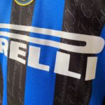 Camisa Retrô Inter de Milão Home 1997/1998 - Ronaldo 10 - Umbro - Azul Preta - Imagem 5