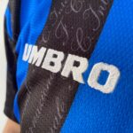 Camisa Retrô Inter de Milão Home 1997/1998 - Ronaldo 10 - Umbro - Azul Preta - Imagem 8