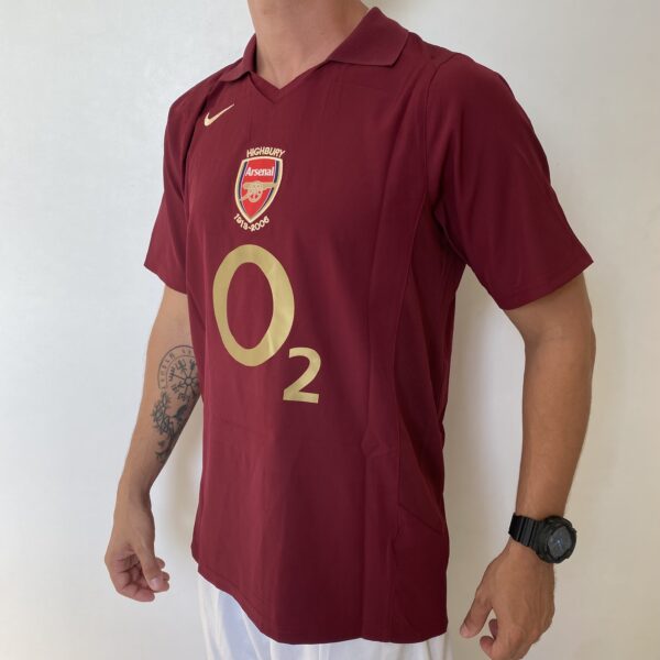 Camisa Rêtro Arsenal Home 2005/2006 - Thierry Henry 14 -  Total 90 - Nike - Vinho - Imagem 8