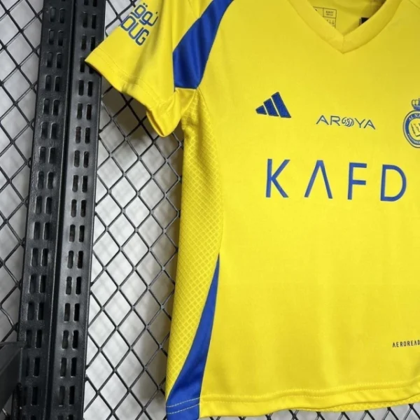 Kit Conjunto Infantil Crianças Camisa e Calção Al Nassr Home Amarela 24/2025 Adidas - Imagem 2