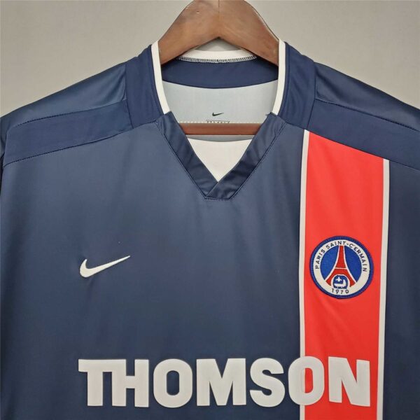 Camisa Retrô Paris Saint-Germain - PSG Home 2002/2003 - Ronaldinho 10 - Nike - Azul Thomson - Imagem 2