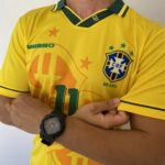 Camisa Retrô Clássica Seleção Brasileira Brasil – Versão Torcedor Umbro – Amarela – 1994 - Romário 11 - Imagem 13