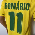 Camisa Retrô Clássica Seleção Brasileira Brasil – Versão Torcedor Umbro – Amarela – 1994 - Romário 11 - Imagem 16