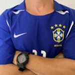 Camisa Retrô Clássica Seleção Brasileira Brasil – Nike Masculina – Versão Torcedor Azul – 2002 - Ronaldinho 11 - Imagem 7