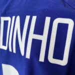 Camisa Retrô Clássica Seleção Brasileira Brasil – Nike Masculina – Versão Torcedor Azul – 2002 - Ronaldinho 11 - Imagem 15