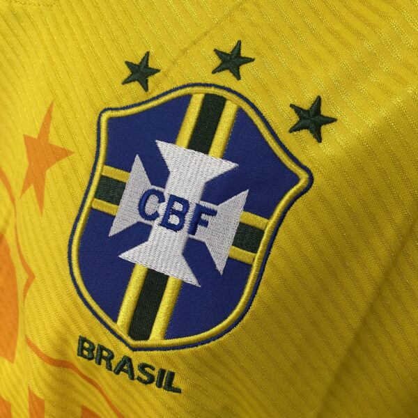 Camisa Retrô Clássica Seleção Brasileira Brasil – Versão Torcedor Umbro – Amarela – 1994 - Romário 11 - Imagem 21
