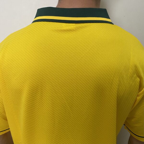 Camisa Retrô Clássica Seleção Brasileira Brasil – Versão Torcedor Umbro – Amarela – 1994 - Romário 11 - Imagem 24