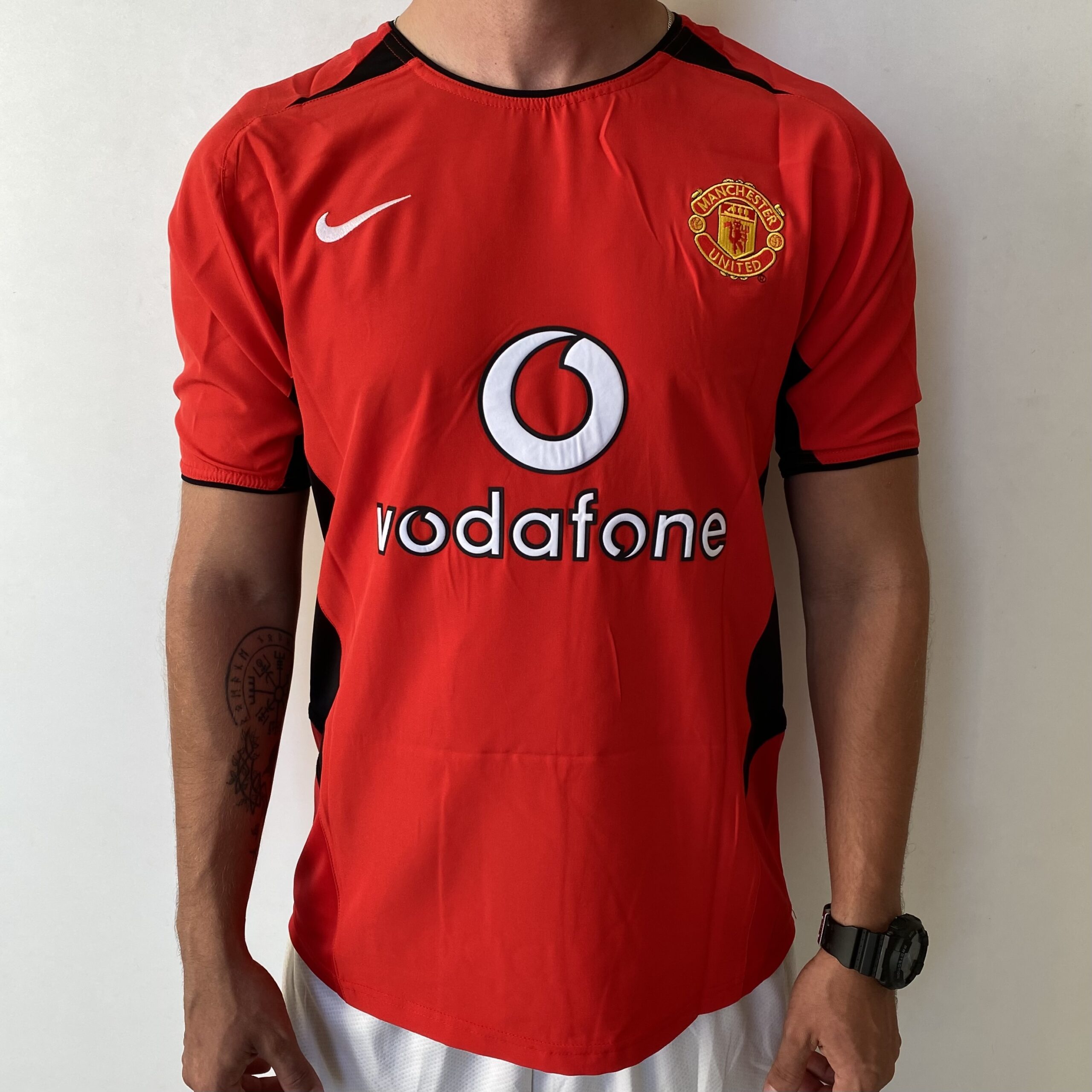 2025-02-18 17.07.45 Camisa Retrô Manchester United Home 2002/2004 Nike Total 90 - Imagem 1