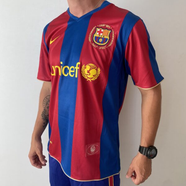 Camisa Retrô Barcelona 2007/2008 - Lionel Messi 19 - Nike  - Azul Grená - Imagem 7