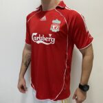 Camisa Retrô Liverpool Home Gerrard 8 - 2006/2007 Adidas Vermelha - Imagem 10