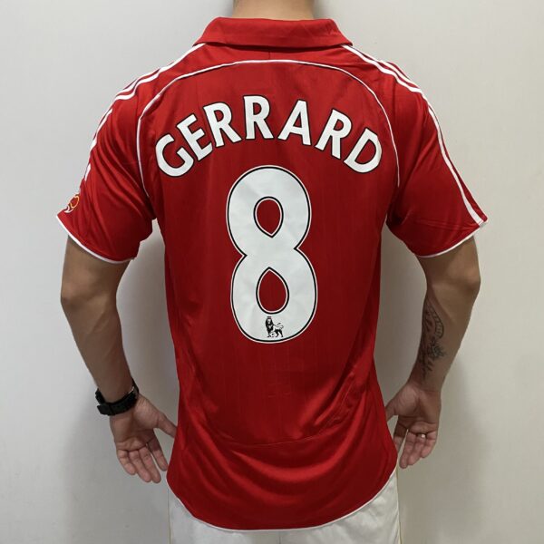 Camisa Retrô Liverpool Home Gerrard 8 - 2006/2007 Adidas Vermelha - Imagem 15