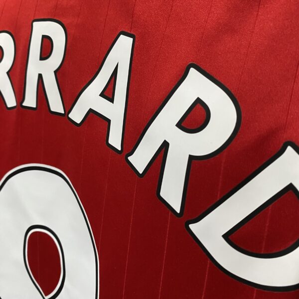 Camisa Retrô Liverpool Home Gerrard 8 - 2006/2007 Adidas Vermelha - Imagem 17
