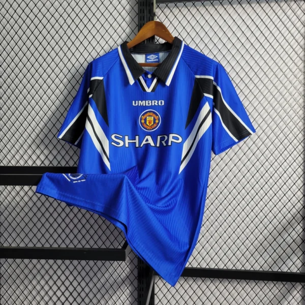 Camisa Retrô Manchester United Away 1996/1997 Umbro Azul - Imagem 2