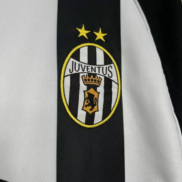 Camisa Retrô Juventus Home Torcedor 2002/03 Lotto - Imagem 3