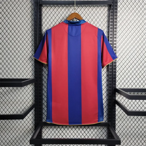 Camisa Retrô Barcelona 2007/2008 - Lionel Messi 19 - Nike  - Azul Grená - Imagem 21