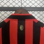Camisa Milan Home Comemorativa 125 Anos Retrô 2025 Puma Vermelha e Preta - Imagem 9