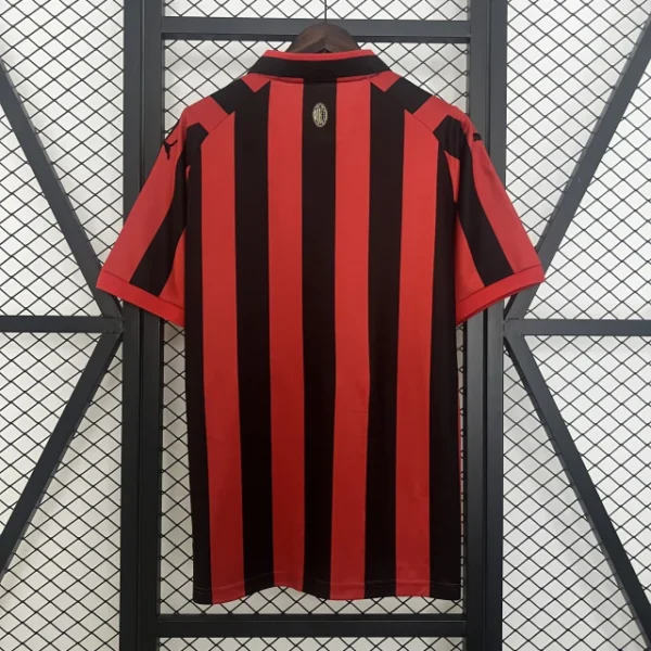 Camisa Milan Home Comemorativa 125 Anos Retrô 2025 Puma Vermelha e Preta - Imagem 8