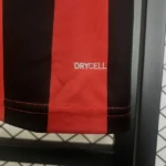 Camisa Milan Home Comemorativa 125 Anos Retrô 2025 Puma Vermelha e Preta - Imagem 6