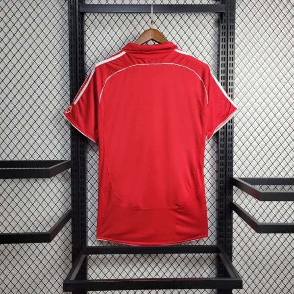 Camisa Retrô Liverpool Home Gerrard 8 - 2006/2007 Adidas Vermelha - Imagem 24