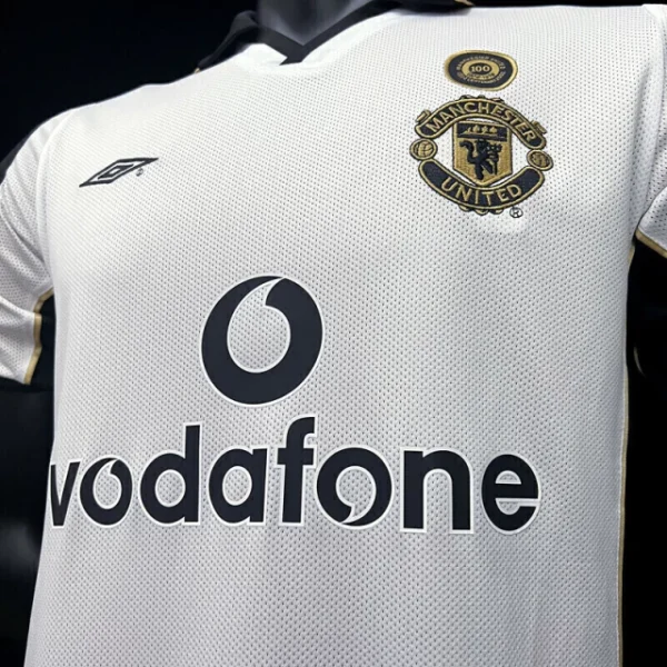 Camisa Retrô Manchester United Away - Dupla-Face - Frente Verso - 2001/2002 - Beckham 7 - Umbro Branco - Imagem 19