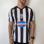 Camisa Retrô Juventus Home 2005/2006 - Pavel Nedved 11 - Nike - Total 90 - Preta Branca - Imagem 2