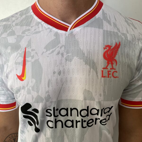 Camisa Liverpool Third Versão Jogador 24/2025 Nike - Imagem 3