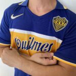Camisa Retrô Boca Juniors Home 1997/1998 - Maradona 10 - Nike - Azul Amarela - Imagem 8