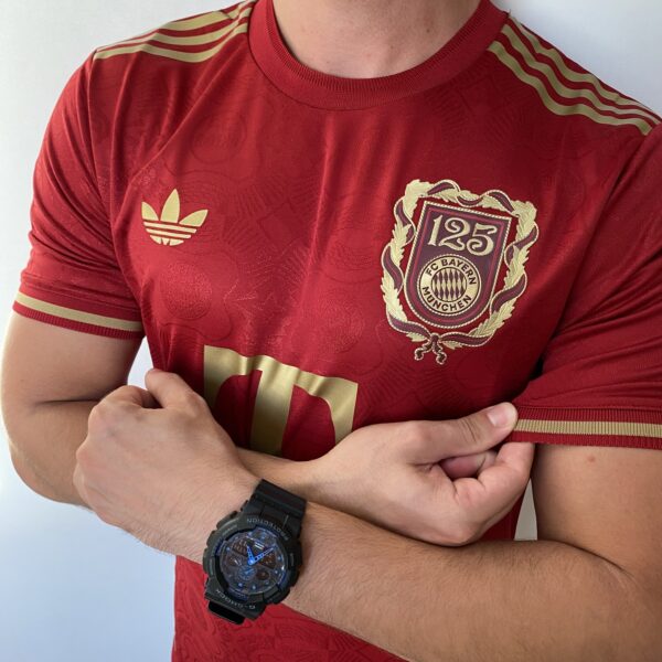 Camisa Bayern Munique Especial 125 Anos Versão Jogador 24/2025 Adidas Vinho - Imagem 9