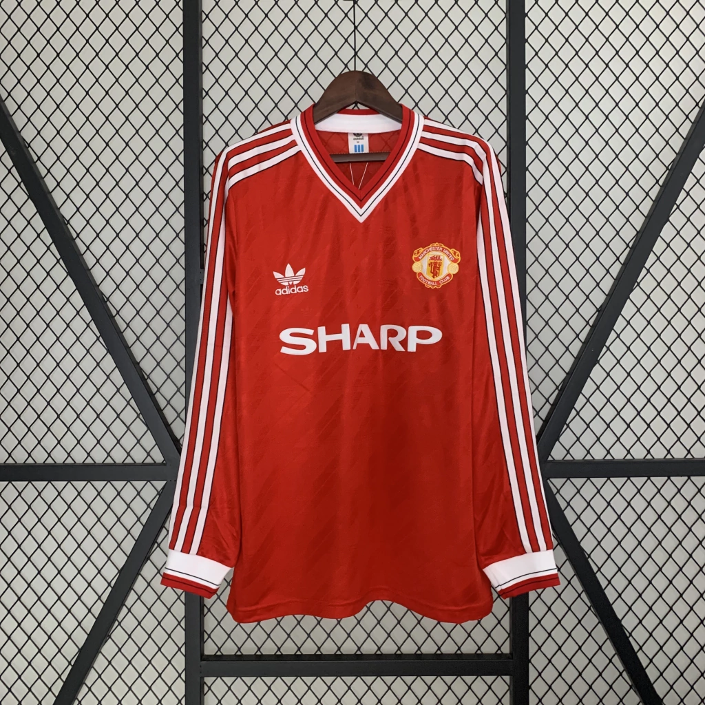 81b31b02-80d88b211d752f7e2017030056736978-1024-1024 Camisa Retrô Manchester United Home Manga Longa - 1986/1988 Adidas Vermelha - Imagem 1