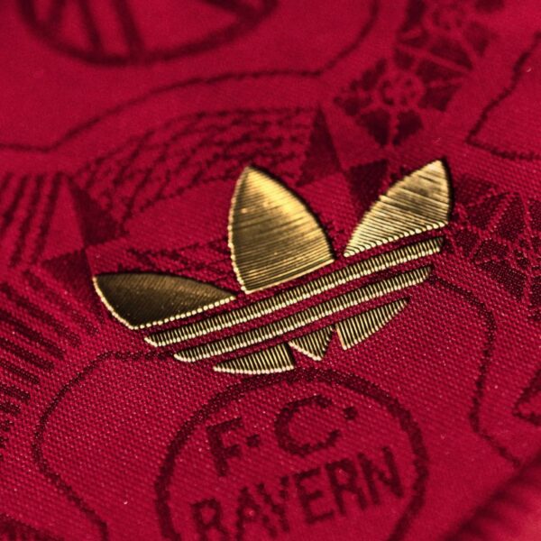 Camisa Bayern Munique Especial 125 Anos Versão Jogador 24/2025 Adidas Vinho - Imagem 26