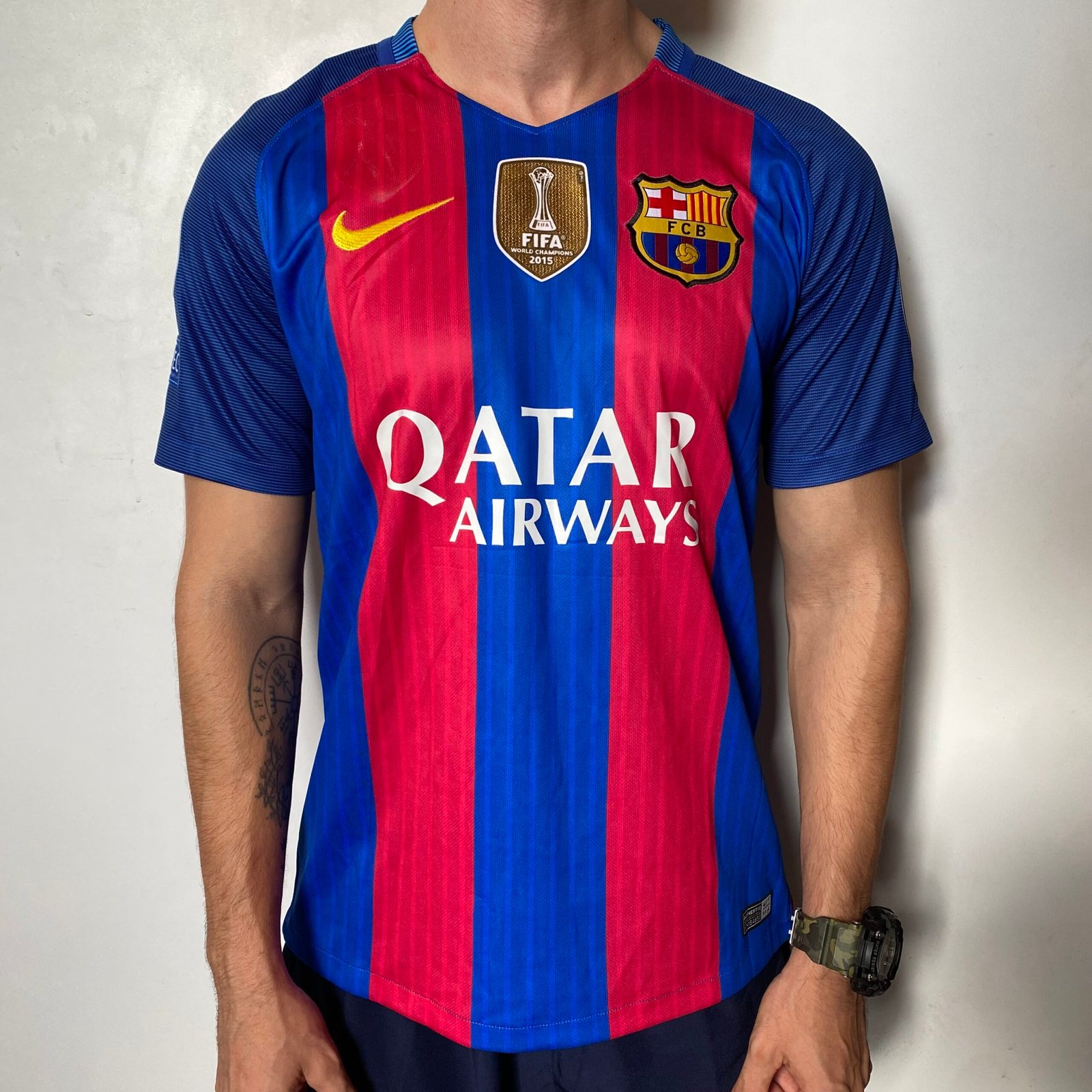 Camisa Retrô Barcelona Home Neymar Jr. 11, Messi 10, Suárez 9 - 2016/2017 Nike