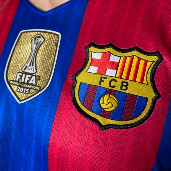 Camisa Retrô Barcelona Home Neymar Jr. 11, Messi 10, Suárez 9 - 2016/2017 Nike - Imagem 5