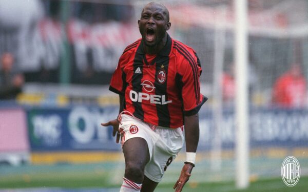 Camisa Retrô Milan Home 1998/1999 Adidas Vermelha Preta - Imagem 9