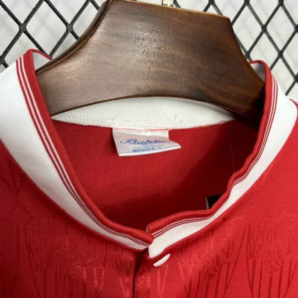 Camisa Retrô Sevilla Home 1991/1992 Maradona 10 Vermelha - Imagem 5