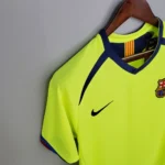 Camisa Retrô Barcelona Away 2005/2006 Nike Total 90 - Imagem 3