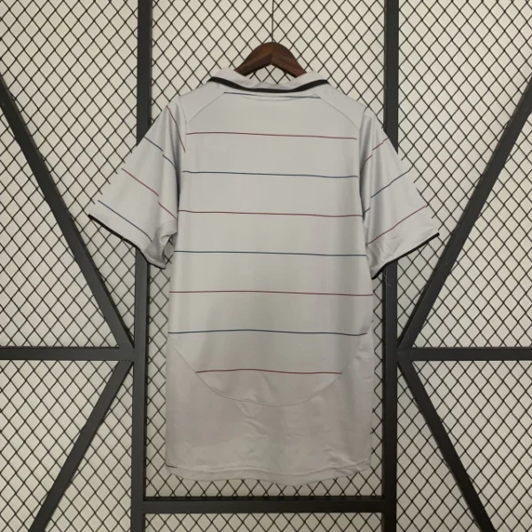 Camisa Retrô Barcelona Away 2003/2004 Nike - Imagem 5