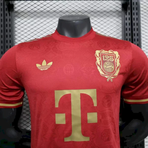 Camisa Bayern Munique Especial 125 Anos Versão Jogador 24/2025 Adidas Vinho - Imagem 17