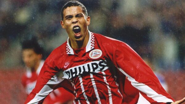 Camisa Retrô PSV Home 1995/1996 Ronaldo 9 Nike Vermelha - Imagem 8