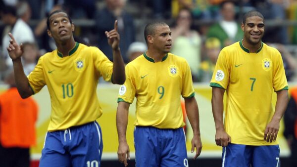 Camisa Retrô Clássica Seleção Brasileira Brasil – Nike – Amarela – 2006 - Imagem 6